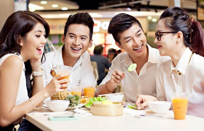 mơ thấy ăn uống đánh con gì